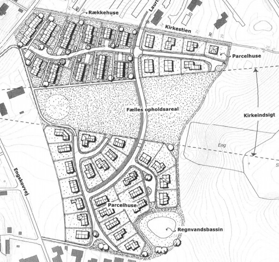 Tekningen viser hvordan boligerne bliver placeret på grunden ved Skødstrup Kirke. Tegning: Aarhus Kommune.